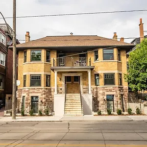 Beautiful And Spacious Luxury , Toronto Canada