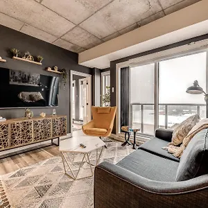 Holiday home Luxe, Incredible Sunset View, Pool, Parking, Near Old, Quebec City